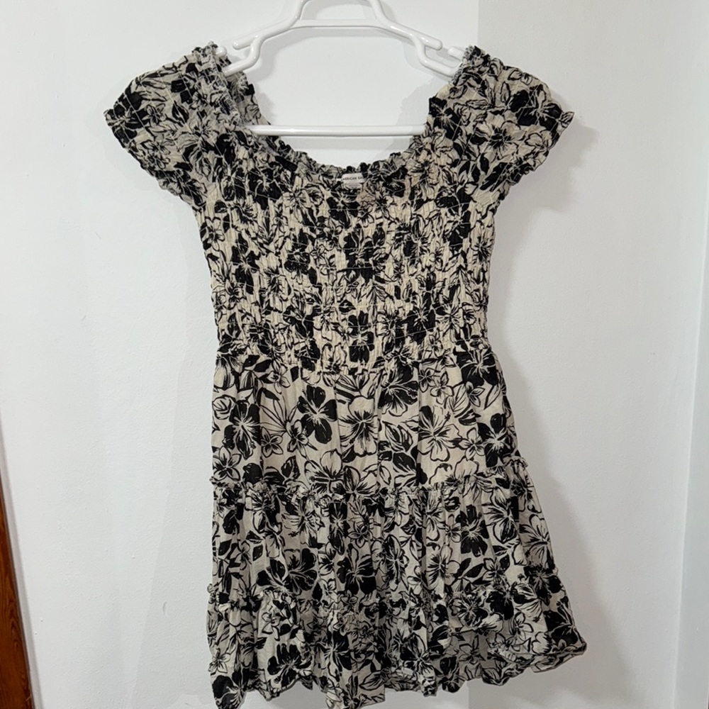 American Eagle Black and Cream Floral Dress